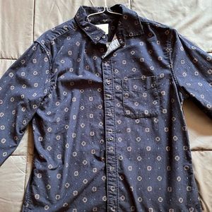 American Eagle Long Sleeve Button Down